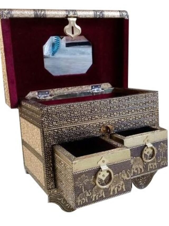 antique-wooden-jewellery-box