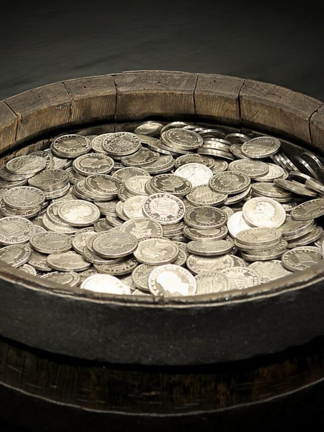 fb0e9f97-b22e-4cf9-aac7-ffcdcd722131-barrel_coins_marijonas_shutterstock